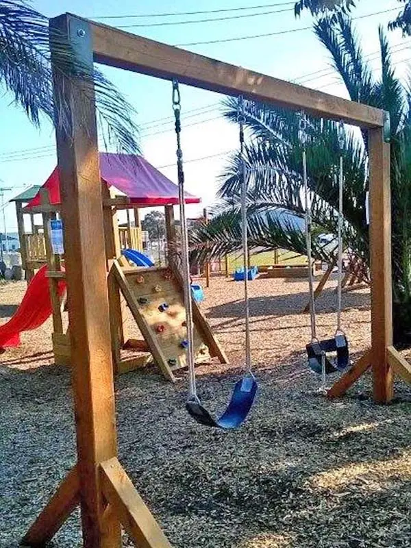 Playground - swing frame - 1